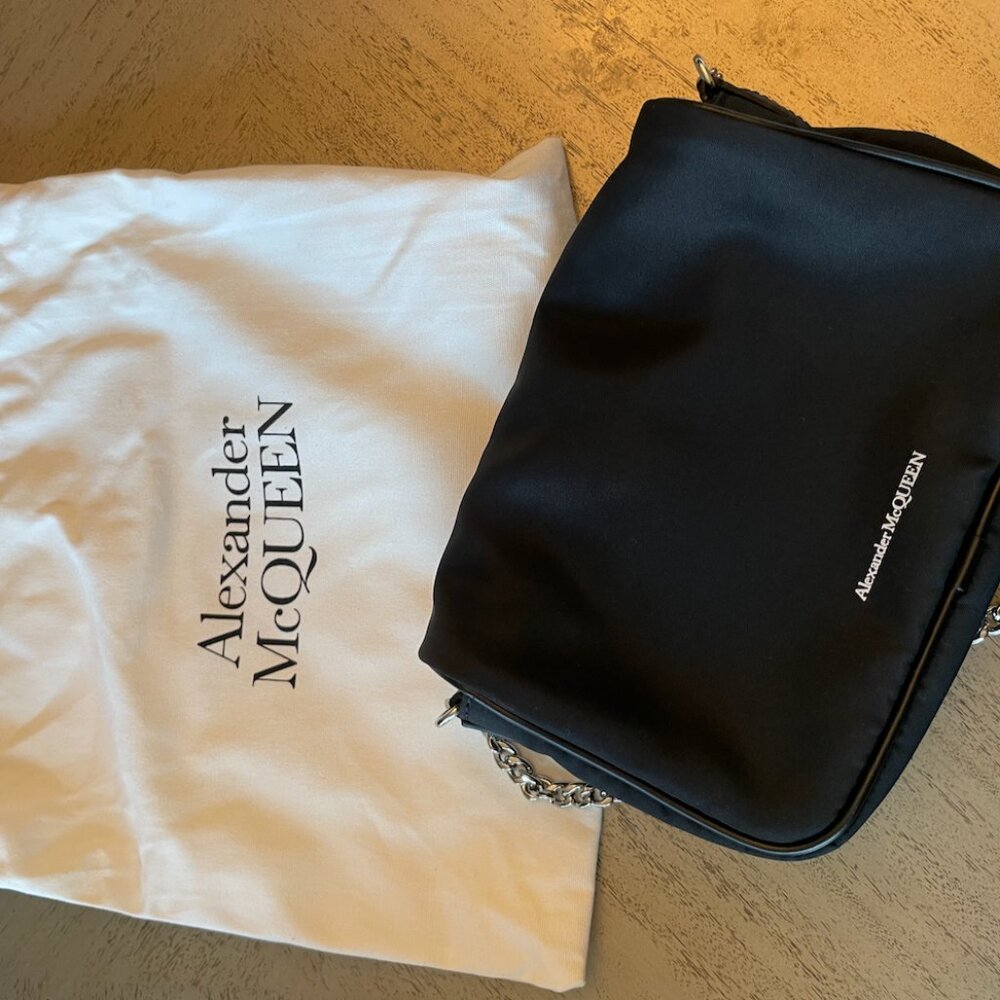 Alexander McQueen Graffitti Black Shoulder Bag (Original) - Picture 4 of 5